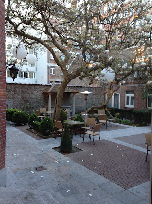 Courtyard in the middle of the Hotel Stanhope