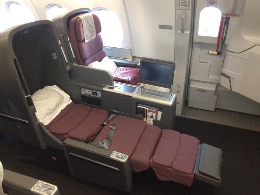 Qantas lie-flat busines class