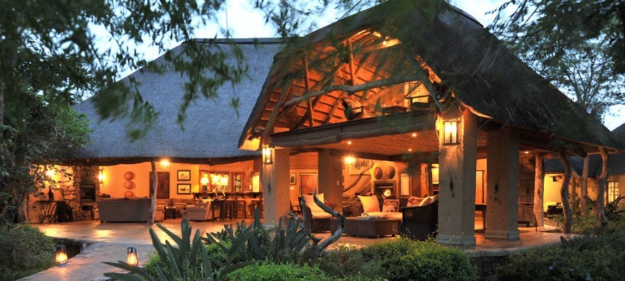 The main lodge patio at Savanna.