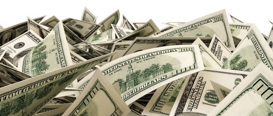 The challenges offered by Delta and United do not require you to hit any spending thresholds. Image courtesy of Shutterstock.