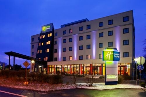 The exterior of the Holiday Inn Express Frankfurt.