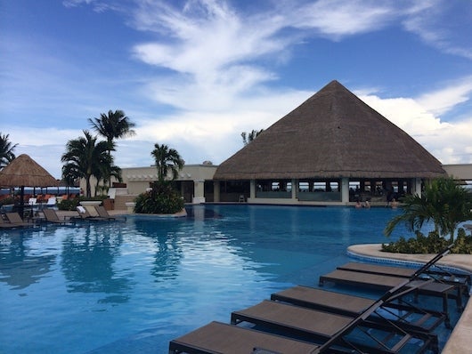 The lagoon-style pool at Moon Palace's Sunrise building