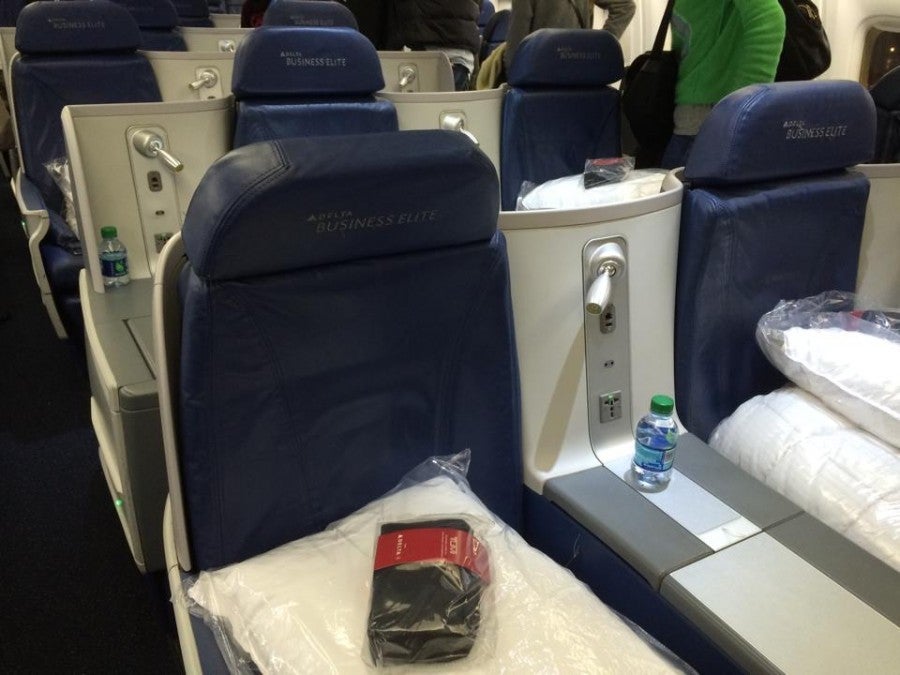 Delta flies 767's and 757's with lie flat seats between JFK-LAX and JFK-SFO.