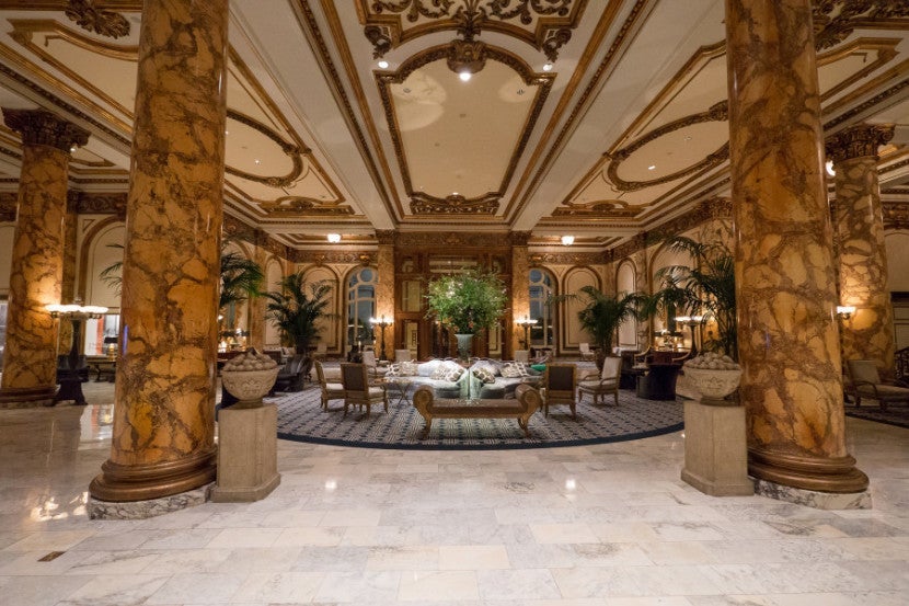 The Fairmont San Francisco certainly has some sparkle, but doesn't quite shine as it could. Photo courtesy of neekoh.fi / Flickr.