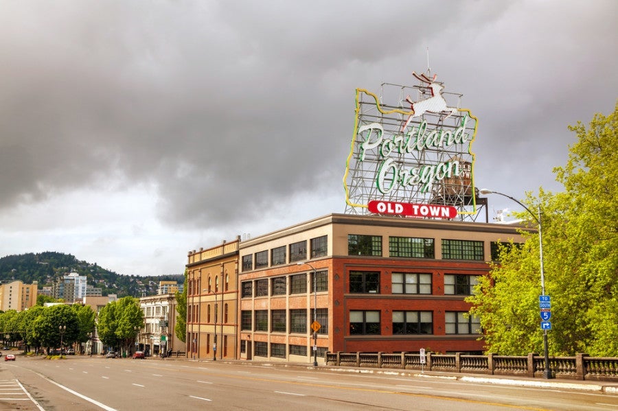 The famous Portland sign downtown (Photo courtesy of photo.ua / Shutterstock.com)