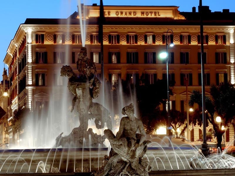 The St Regis Rome, with the Fontana delle Naiadi in the foreground. Photo courtesy of the St. Regis Rome.