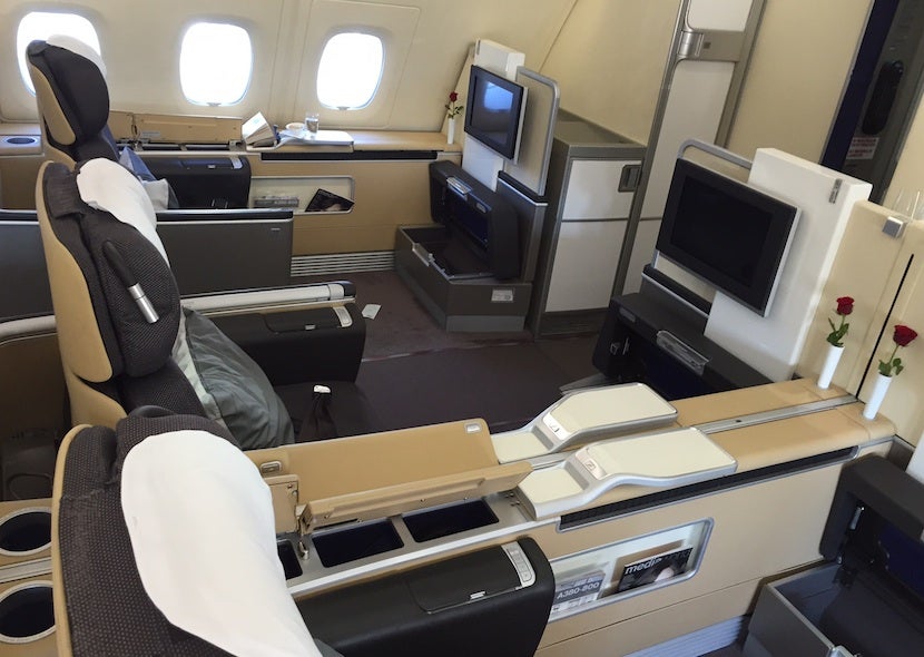 LH first cabin side
