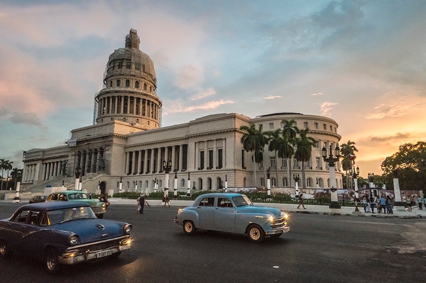 830 capitolio