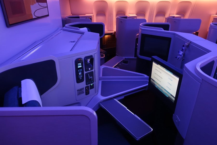A pair of middle seats in the business cabin.