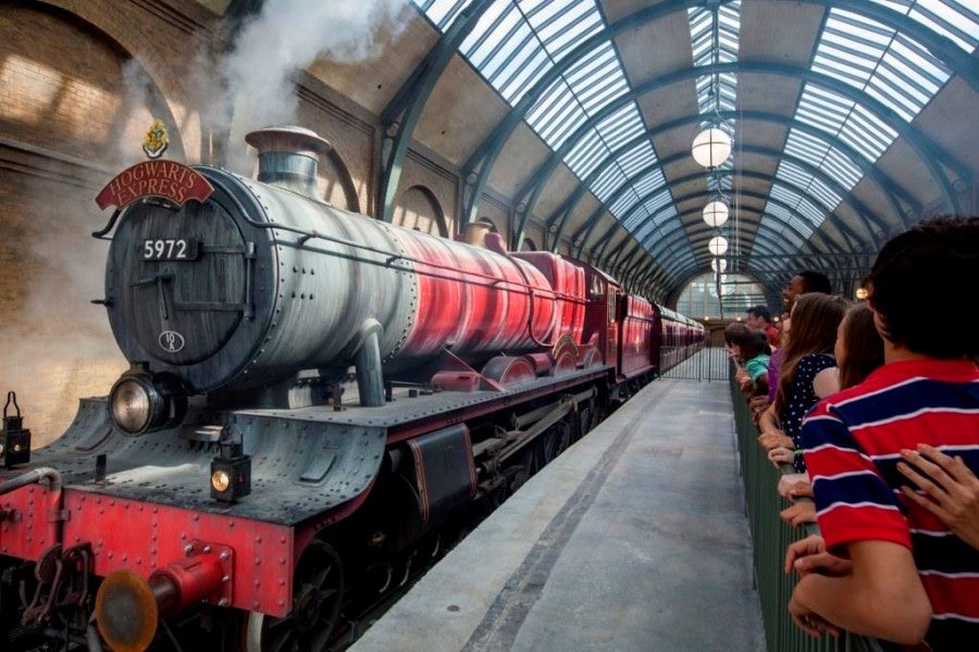 Guests can ride the Hogwarts Express at Universal Orlando resort. (Photo courtesy Universal.)
