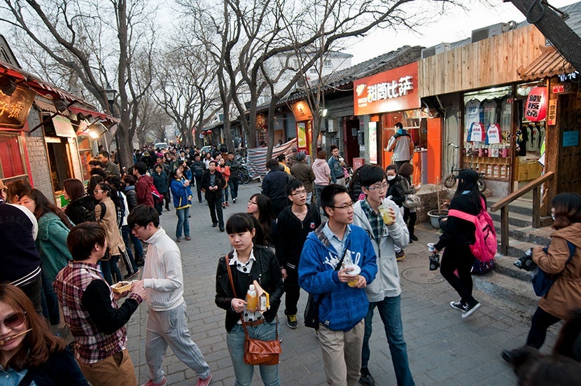 830Nanluoguxiang shutterstock_186565631 (1)