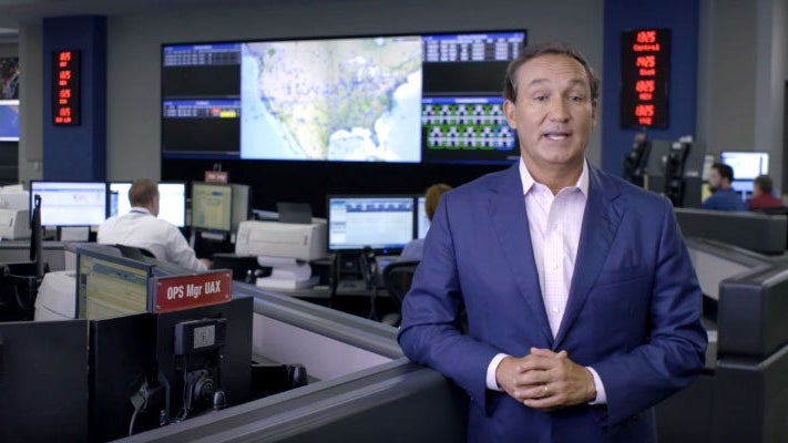 Oscar Munoz United Featured