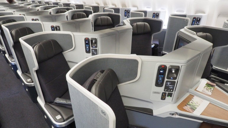 aa 777 business class featured