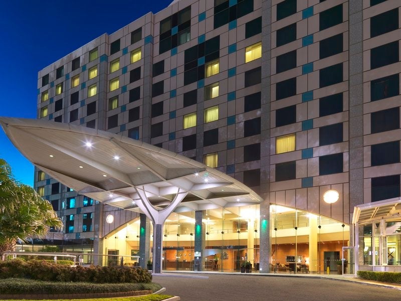 The exterior of the Holiday Inn Sydney Airport. Image courtesy of the hotel.