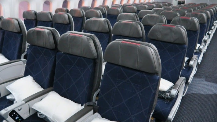 AA 787 Dreamliner seats featured