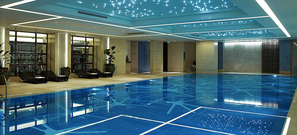 The indoor pool at the JW Marriott Shanghai Changfeng Park
