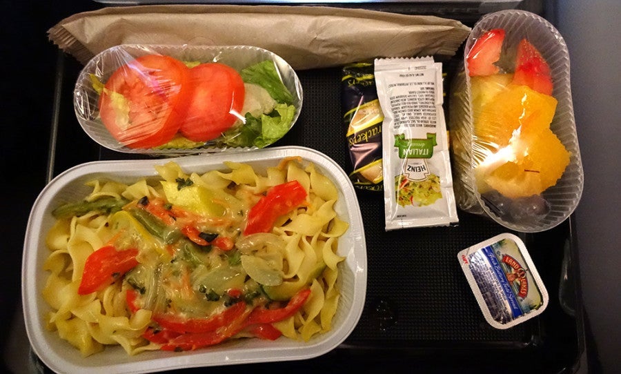 My vegetarian dinner (JFK-OSL).