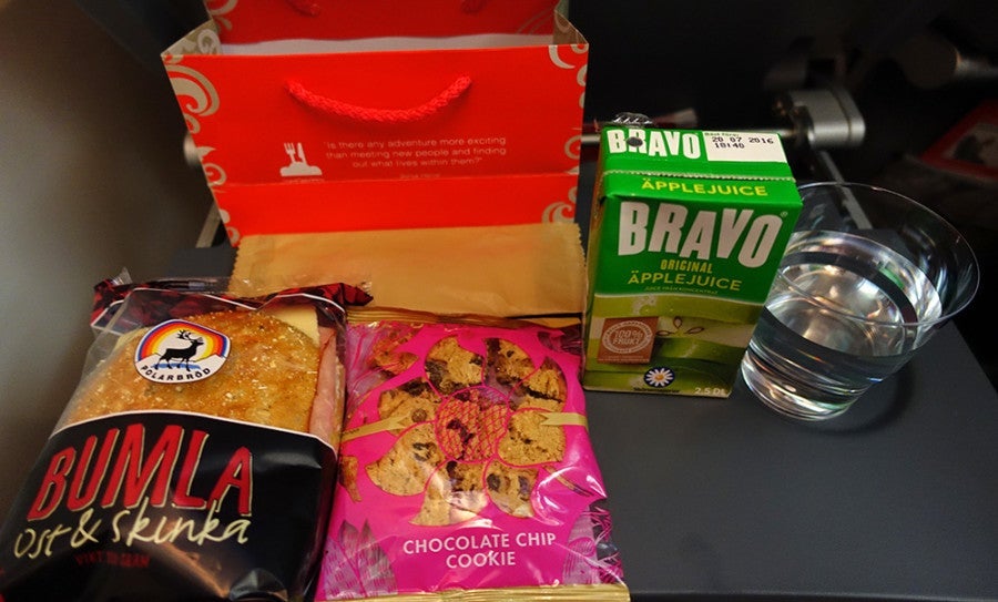 The second (cold) meal on my OSL-JFK flight.