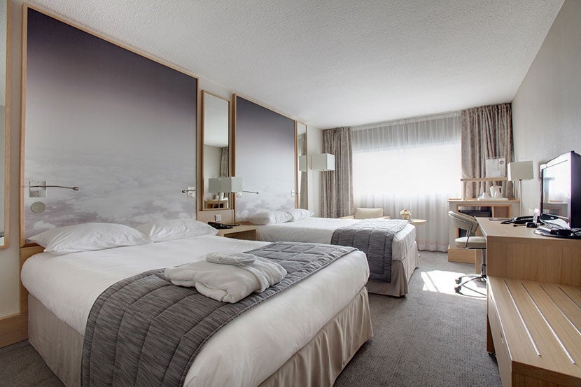 A superior double guest room at the Hôtel Best Western Paris CDG Airport. Image courtesy of the hotel.
