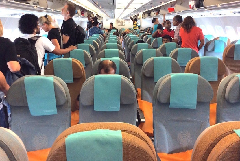 A shot down the middle of the front cabin.