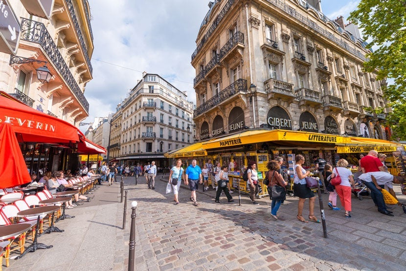 Stay at a points hotel just a 10-minute walk from the vibrant Latin Quarter neighborhood of Paris. Image courtesy of Shutterstock.