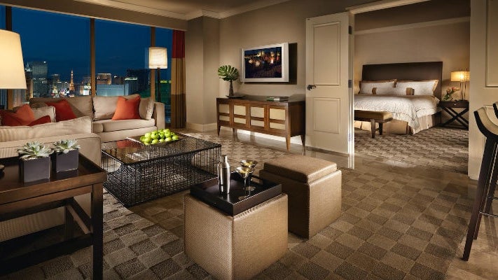 mandalay bay vegas hotel featured