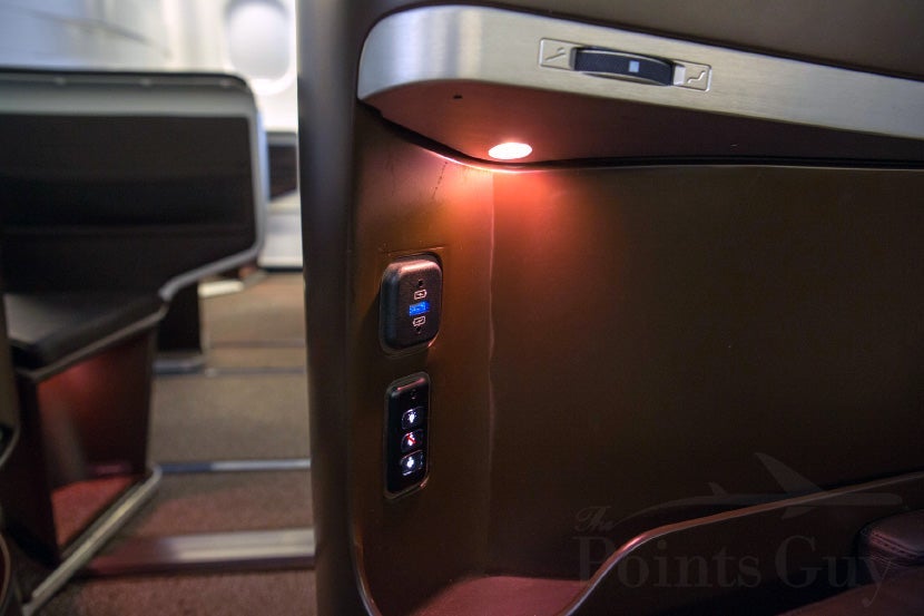 There's a second USB port under the arm rest.