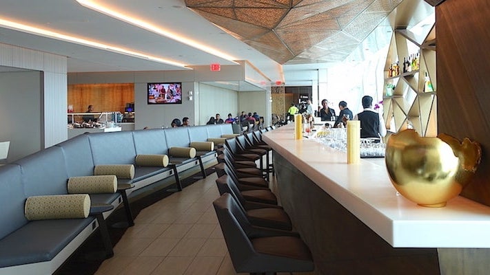 Etihad JFK lounge featured