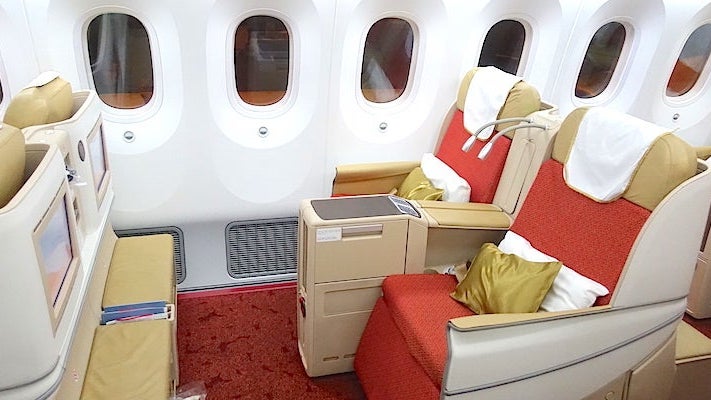 Review: Air India (787-8) Business, New Delhi to Hong Kong
