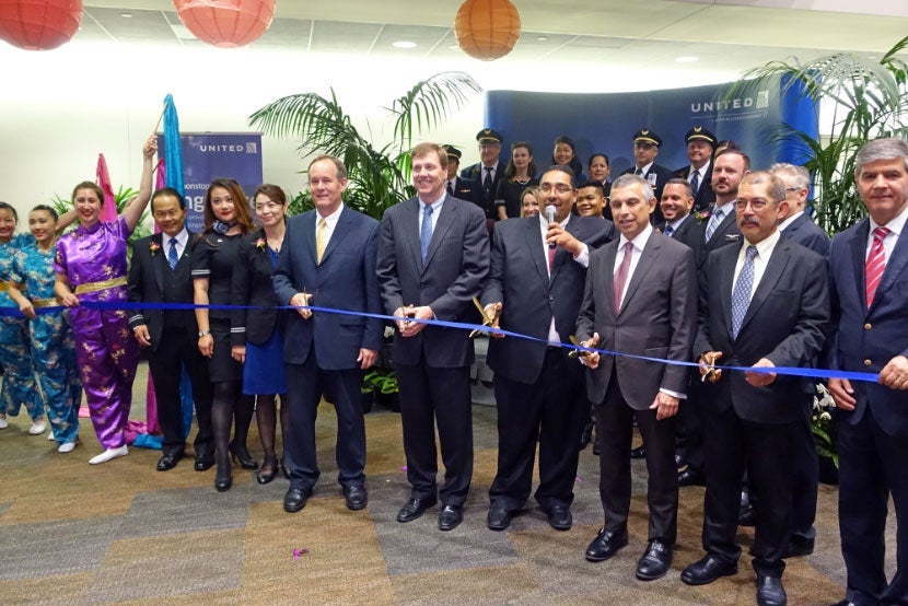 united 787-9 inaugural dreamliner