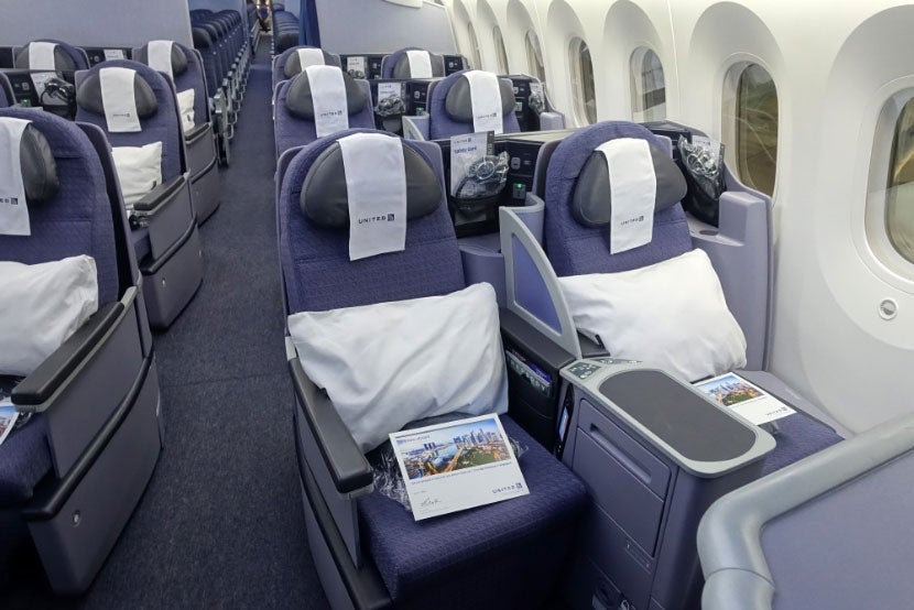 united 787-9 inaugural dreamliner