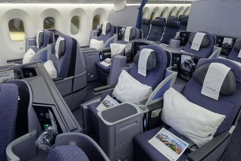 united 787-9 inaugural dreamliner