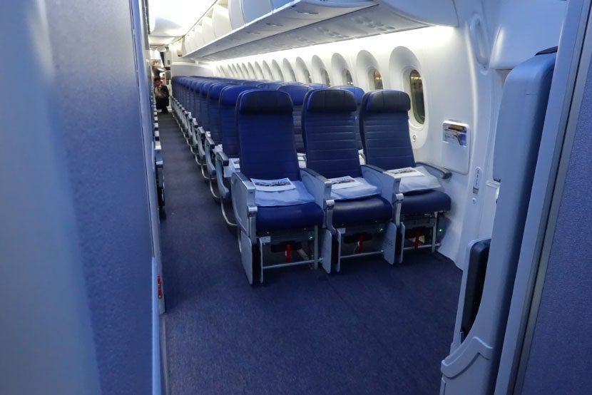 united 787-9 inaugural dreamliner