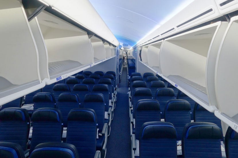 united 787-9 inaugural dreamliner