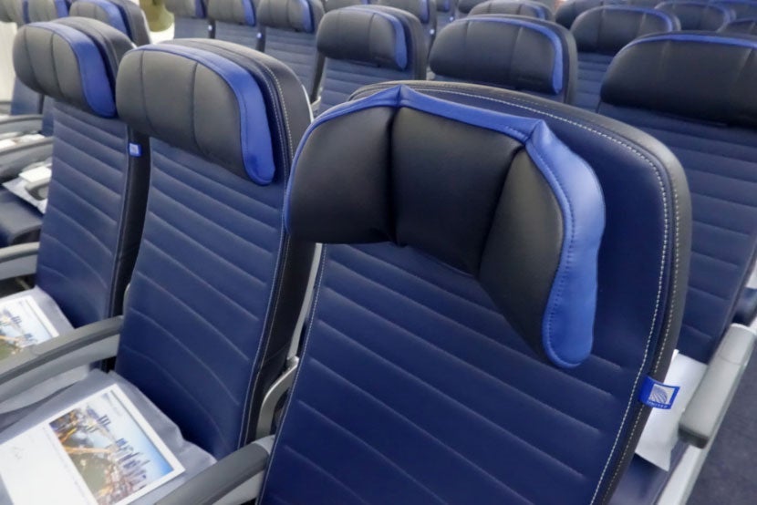 united 787-9 inaugural dreamliner