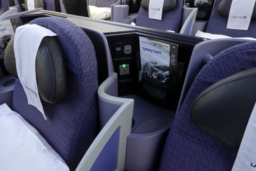 united 787-9 inaugural dreamliner