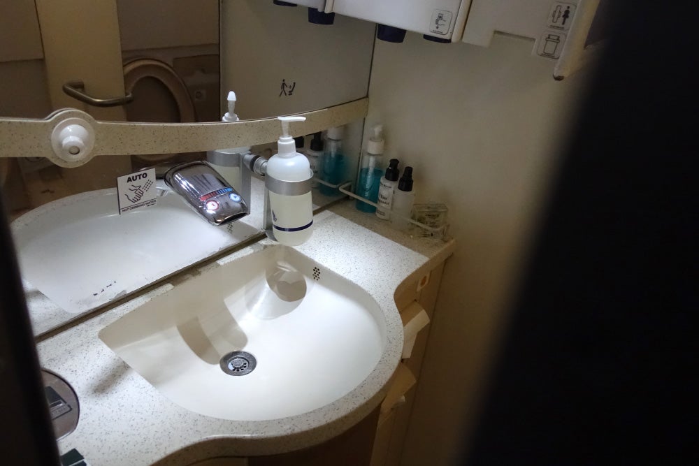 Singapore Airlines A380 Business Class Review