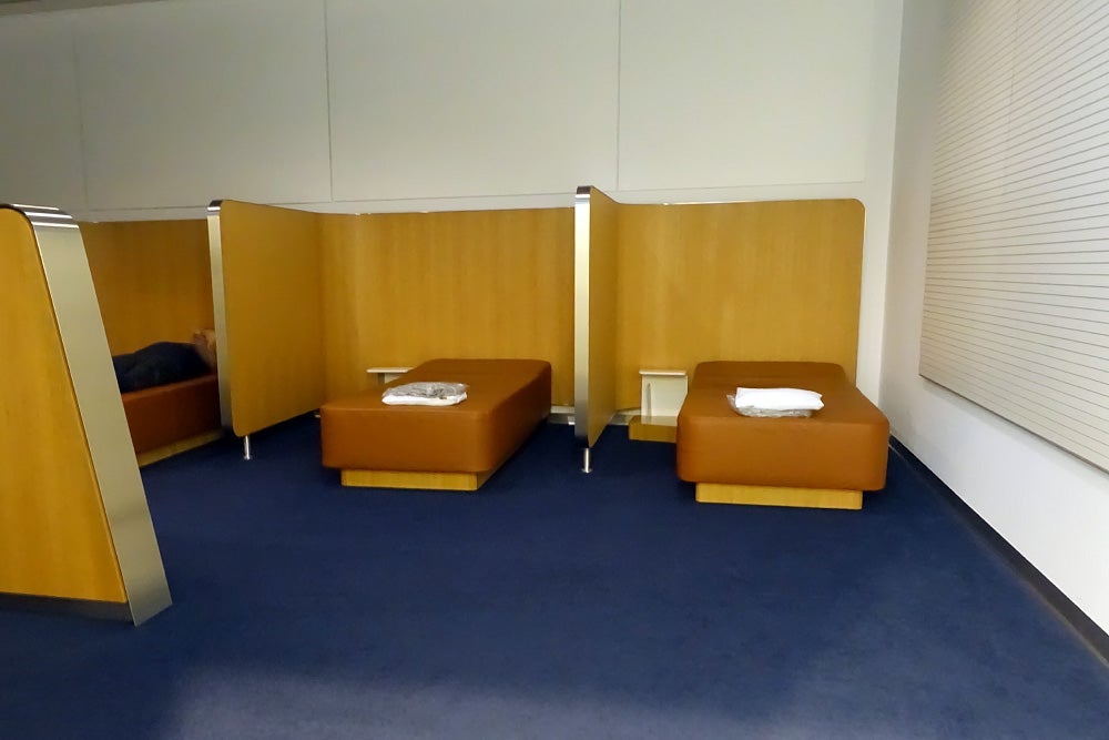 Singapore Airlines A380 Business Class Review