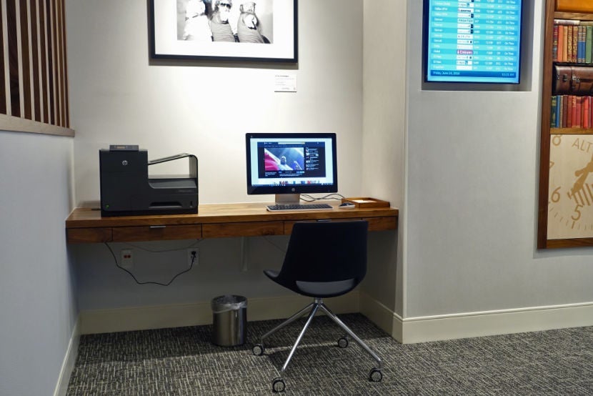 Amex Centurion Lounge IAH