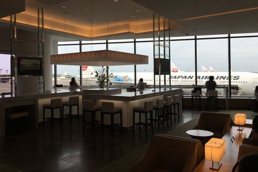 The dining area of the lounge.