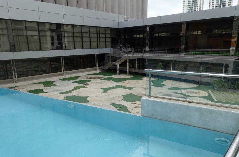 Aloft-Pool-View2