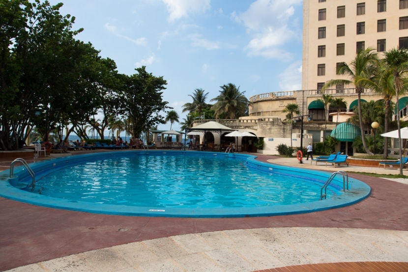 We managed to snap the pool fairly empty, just before it closed for the day.