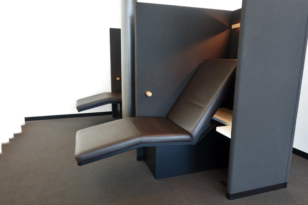 Swiss Business and Senator Lounge E Gates Zurich