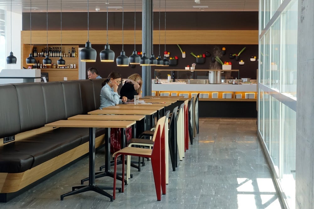 Swiss Business and Senator Lounge E Gates Zurich