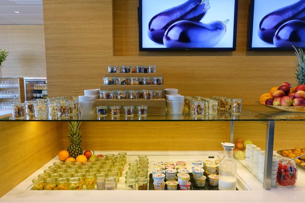 Swiss Business and Senator Lounge E Gates Zurich