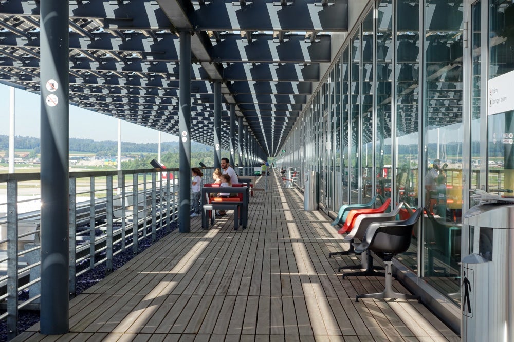 Swiss Business and Senator Lounge E Gates Zurich