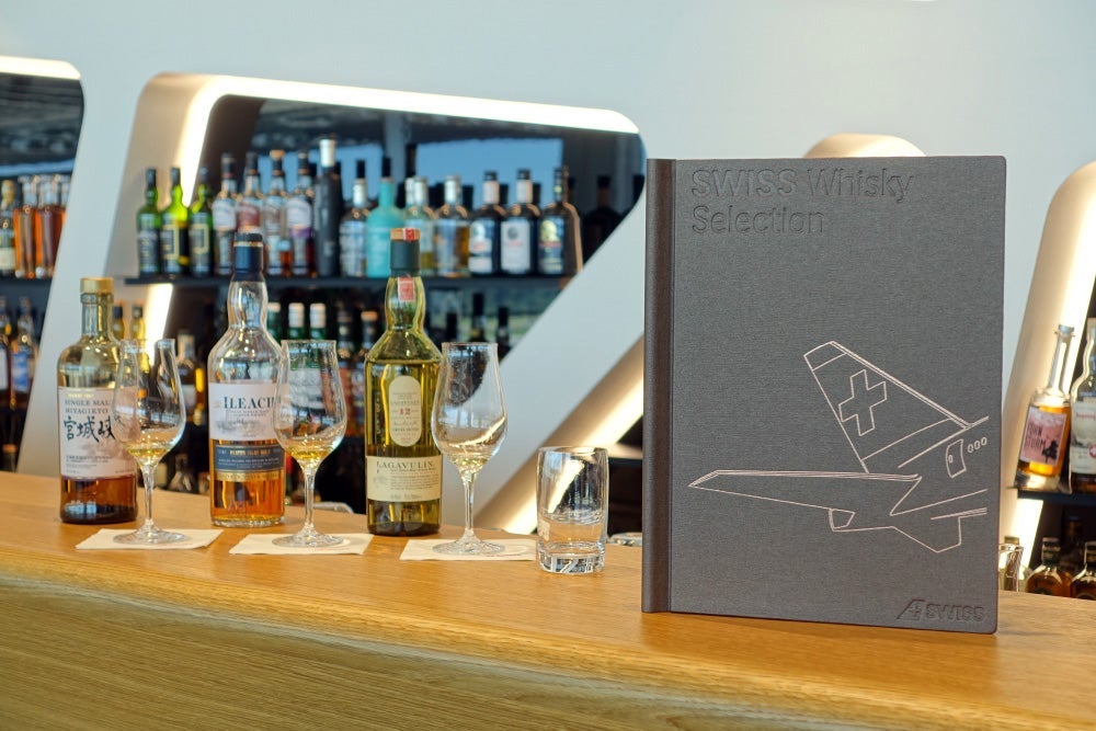 Swiss Business and Senator Lounge E Gates Zurich