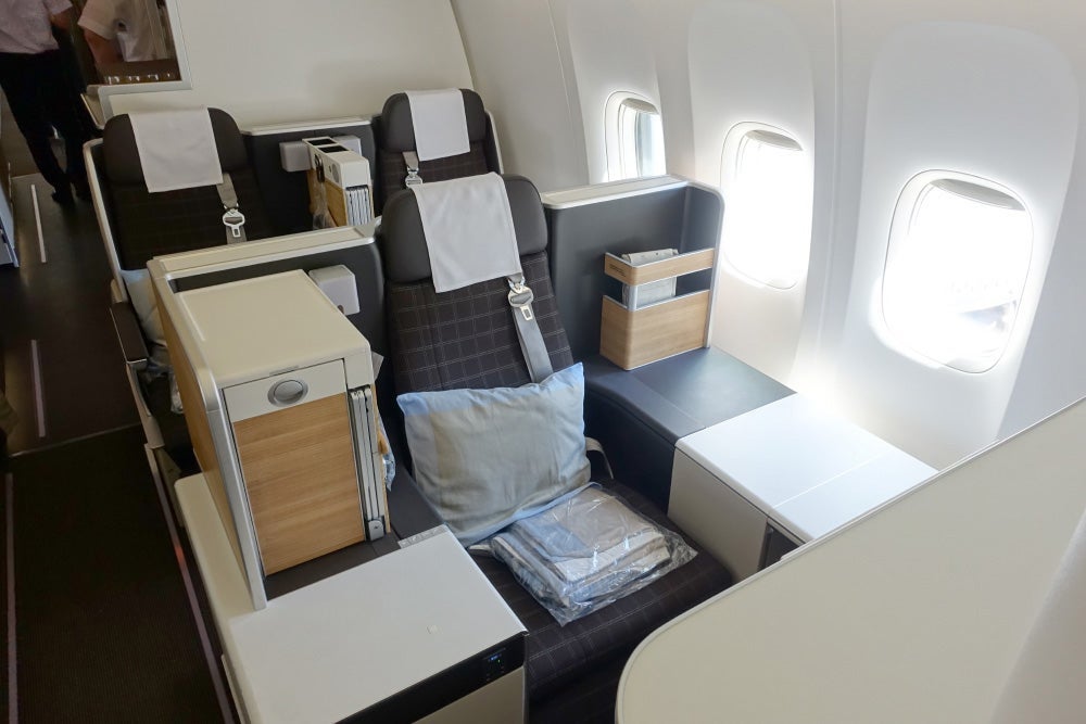 Swiss 777-300ER Business Class Review