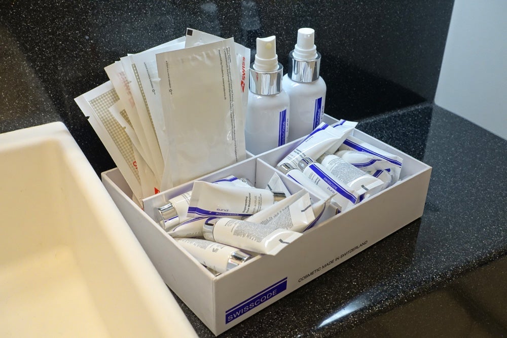 Swiss 777-300ER Business Class Review