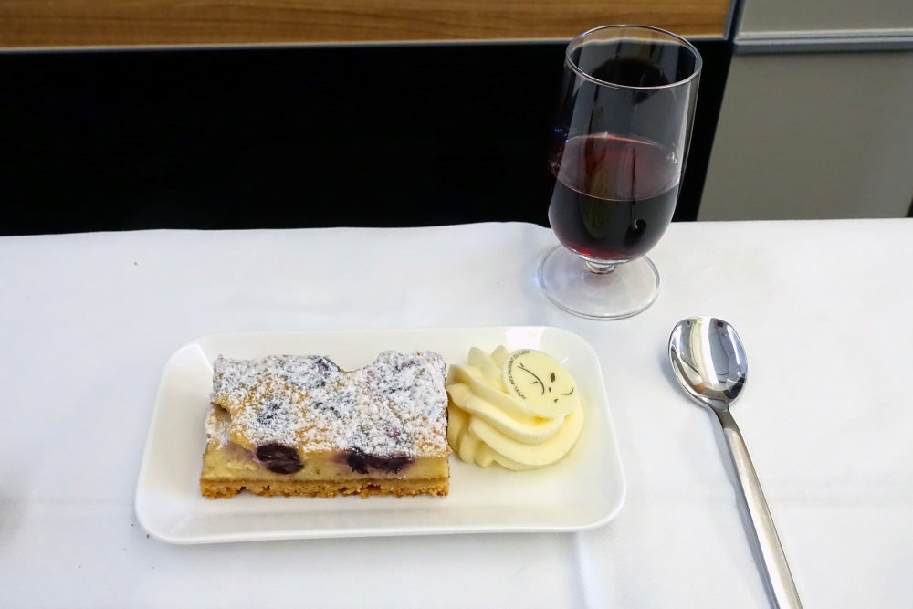 Swiss 777-300ER Business Class Review